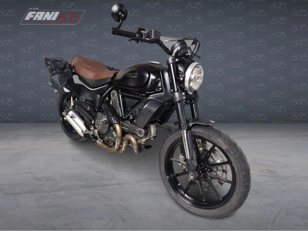 Ducati Scrambler 800 Icon (2017 - 20) (2)