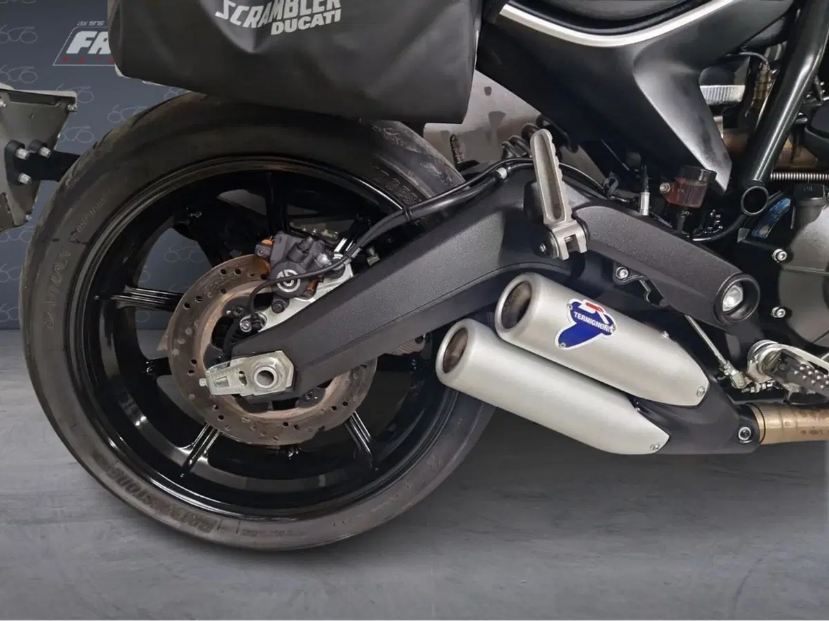 Ducati Scrambler 800 Icon (2017 - 20) (6)