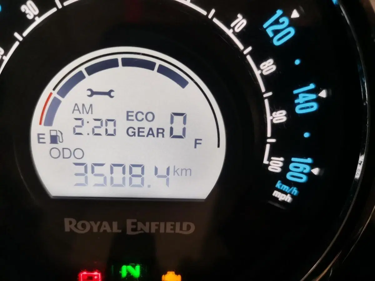 Royal Enfield Meteor 350 (2021 - 26) (6)