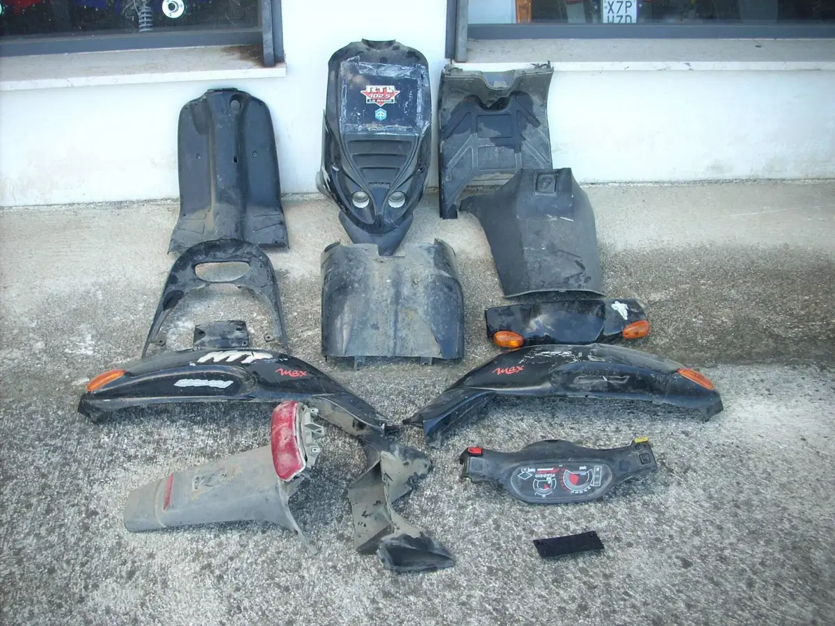 Ricambi Usati Originali Piaggio NTT 50 - Carene e (6)