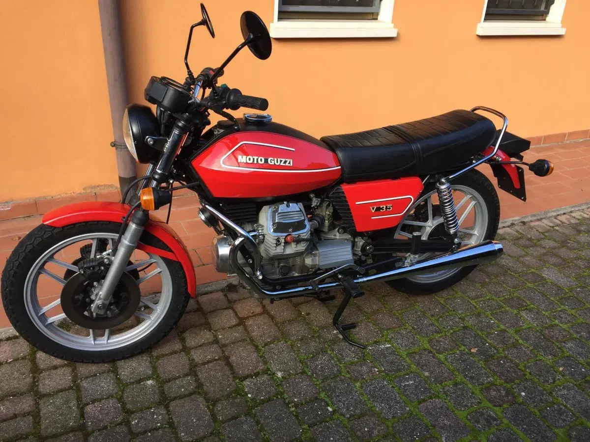 Moto Guzzi V35 Prima serie