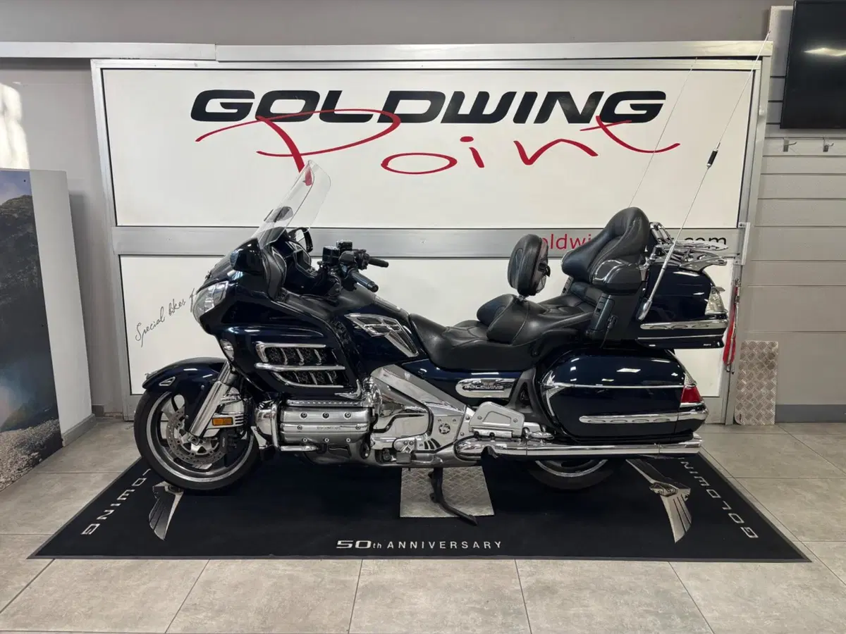 Honda GL 1800 Gold Wing (2007 - 11) (4)