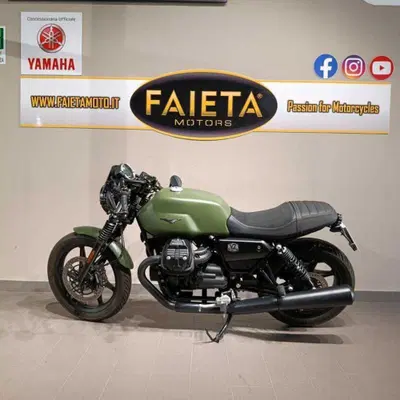 Moto Guzzi V7 Stone (2021 - 24) usata