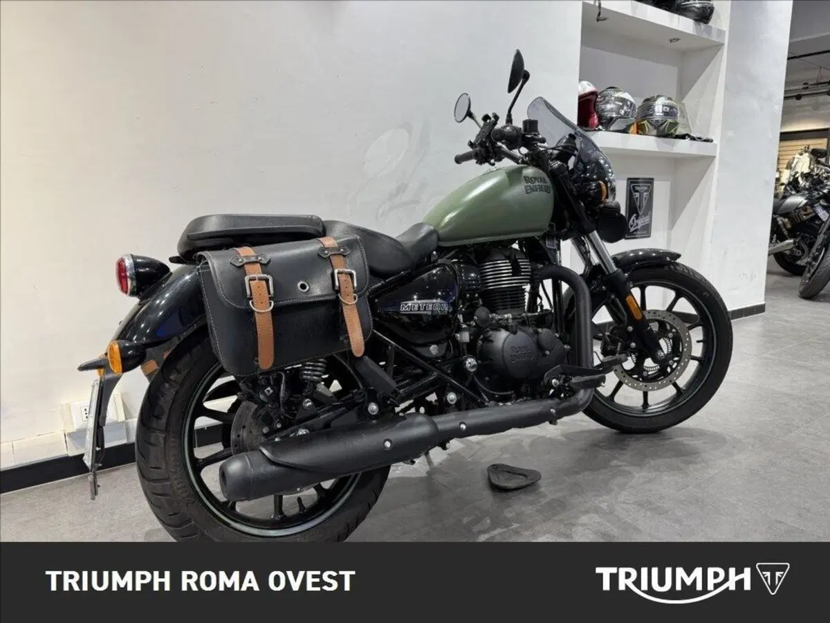 Royal Enfield Meteor 350 Aurora (2024 - 26) (11)