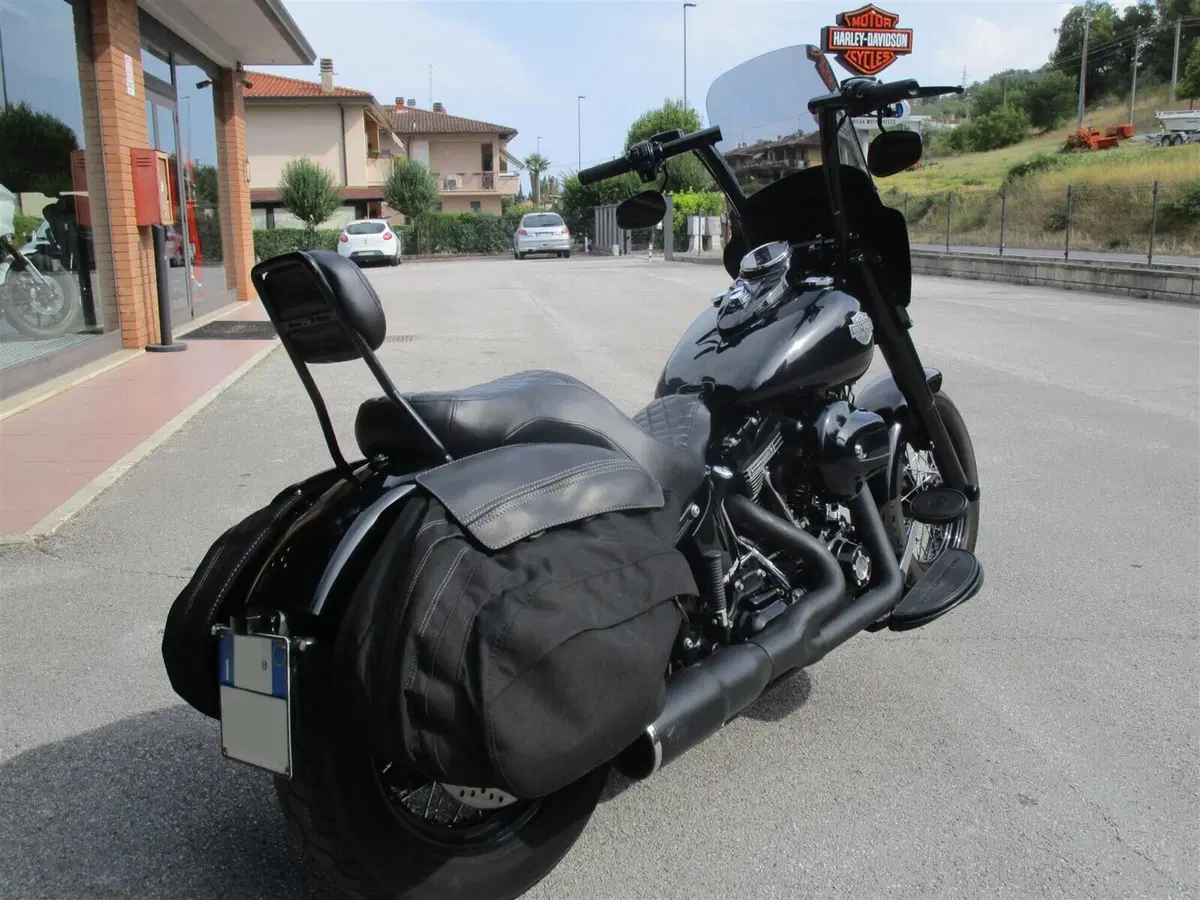Harley-Davidson 1800 Slim S (2015 - 17) - FLS (6)