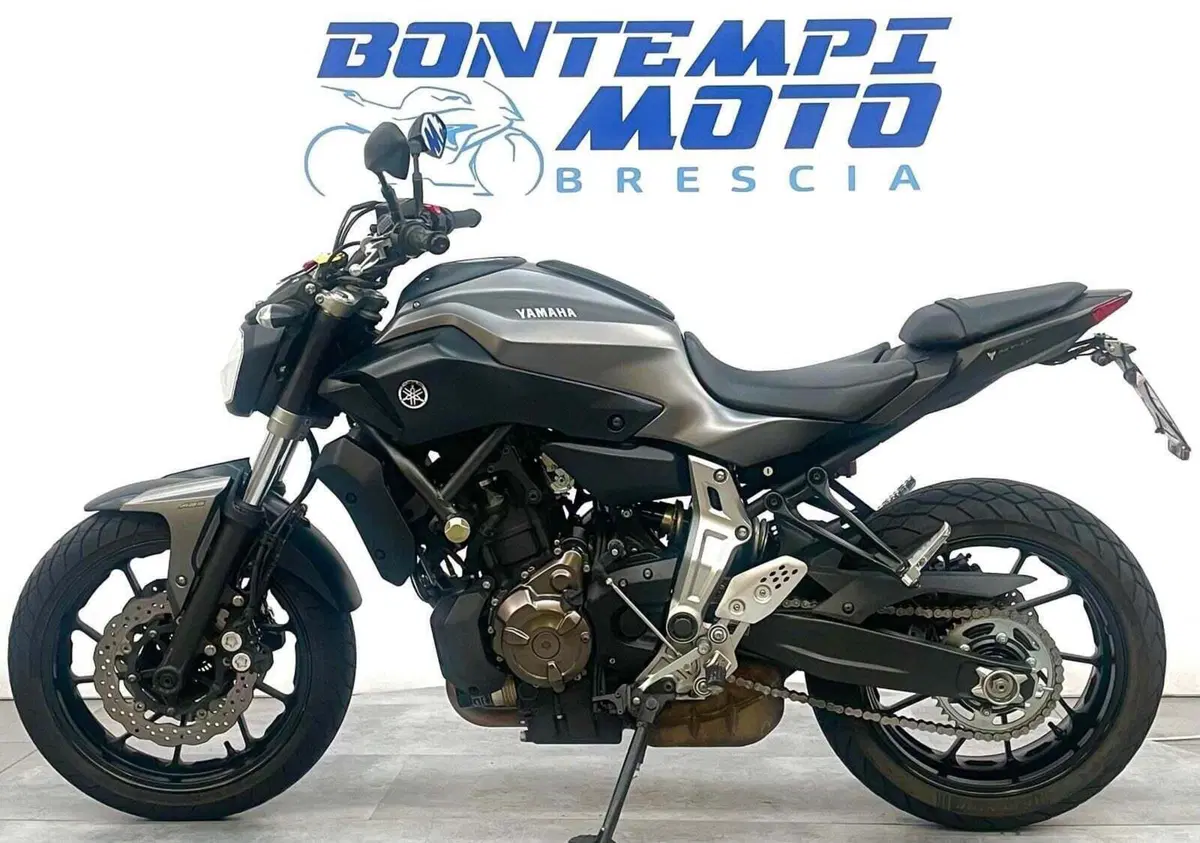 Yamaha MT-07 ABS (2014 - 16) (2)