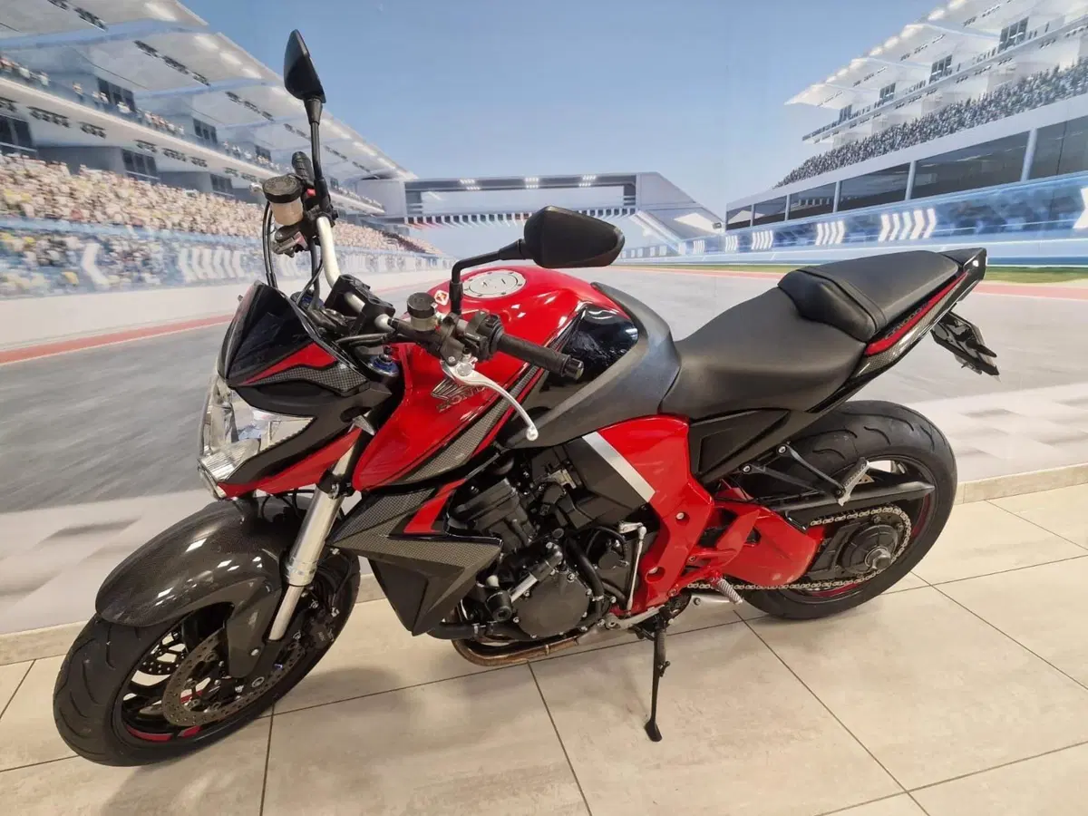 Honda CB 1000 R ABS (2011 - 17) (4)