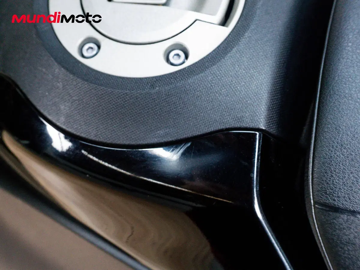 Yamaha T-Max 560 Tech Max (2020) (17)