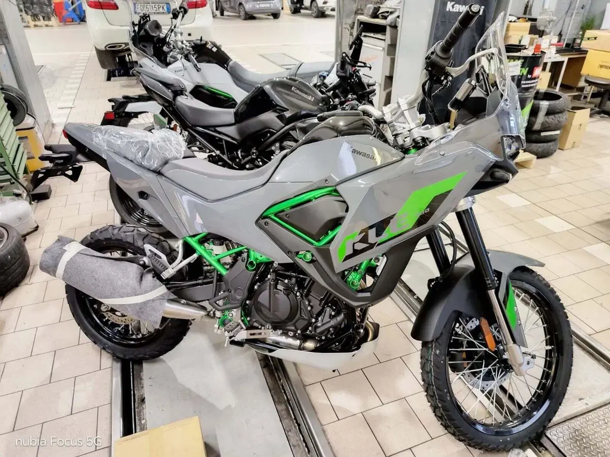 Kawasaki KLE 500 SE (2026) (3)