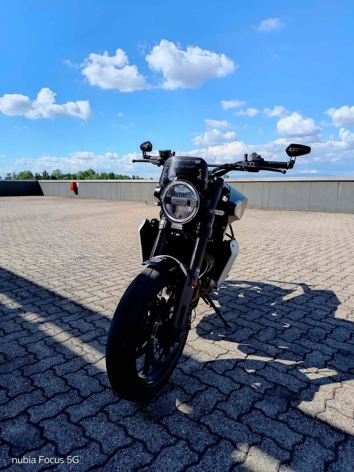 Husqvarna Svartpilen 801 (2024 - 26) (2)