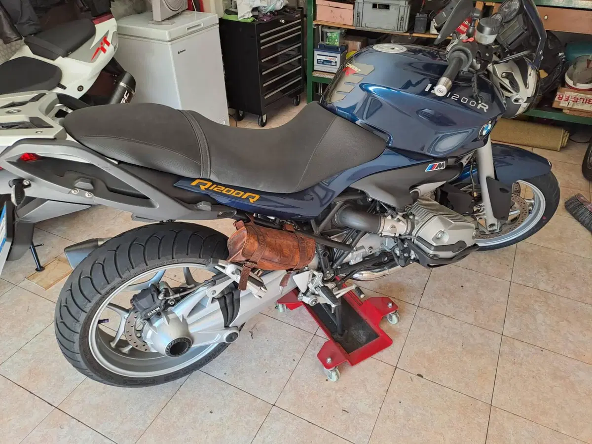 Bmw R 1200 R (2006 - 11) (3)