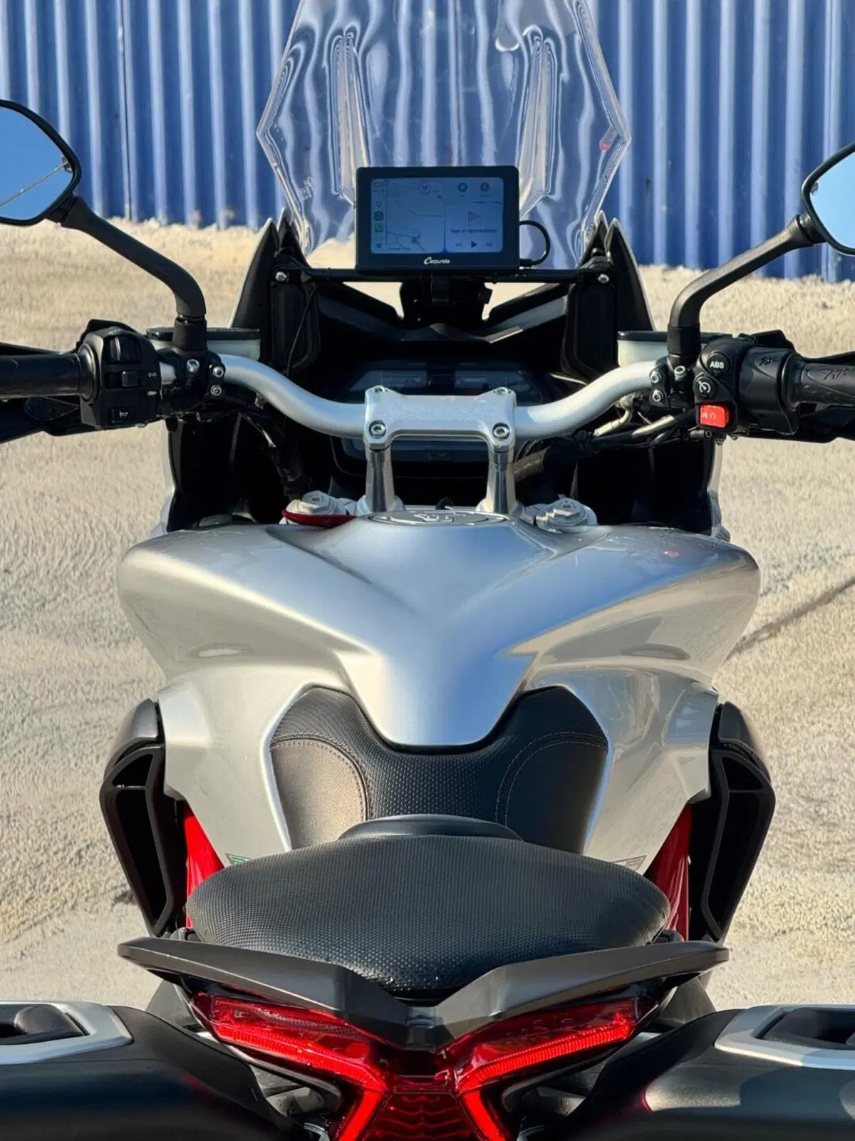 MV Agusta Turismo Veloce 800 (2014 - 16) (4)