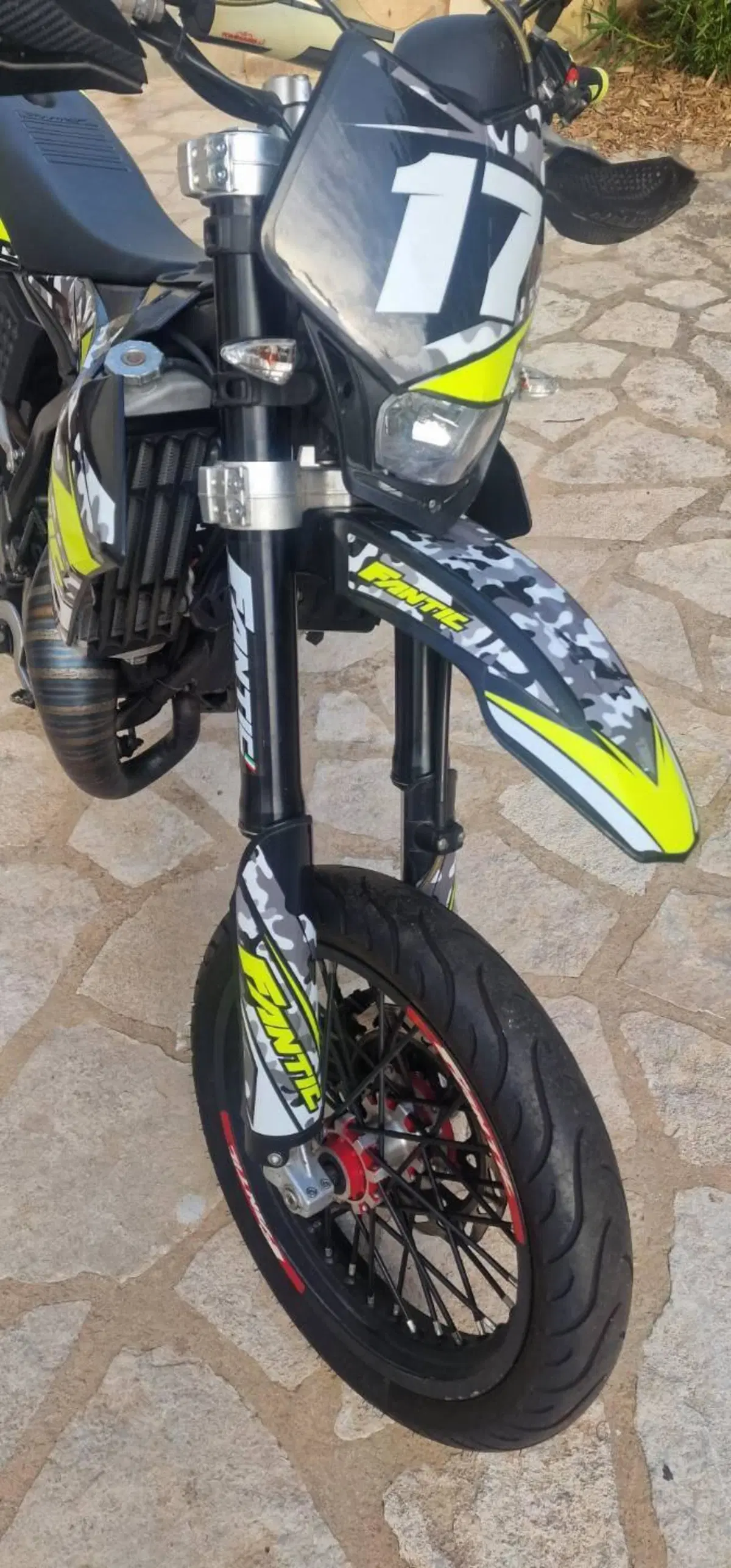 Fantic Motor Motard 50 Performance 2t (2020) (2)