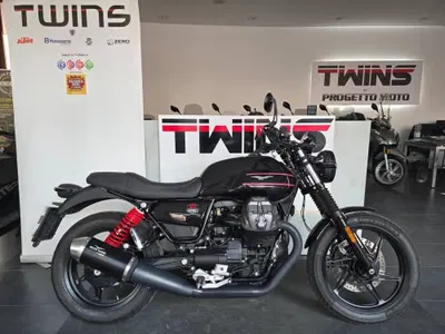 Moto Guzzi V7 Stone Special Edition (2022 - 25) usata