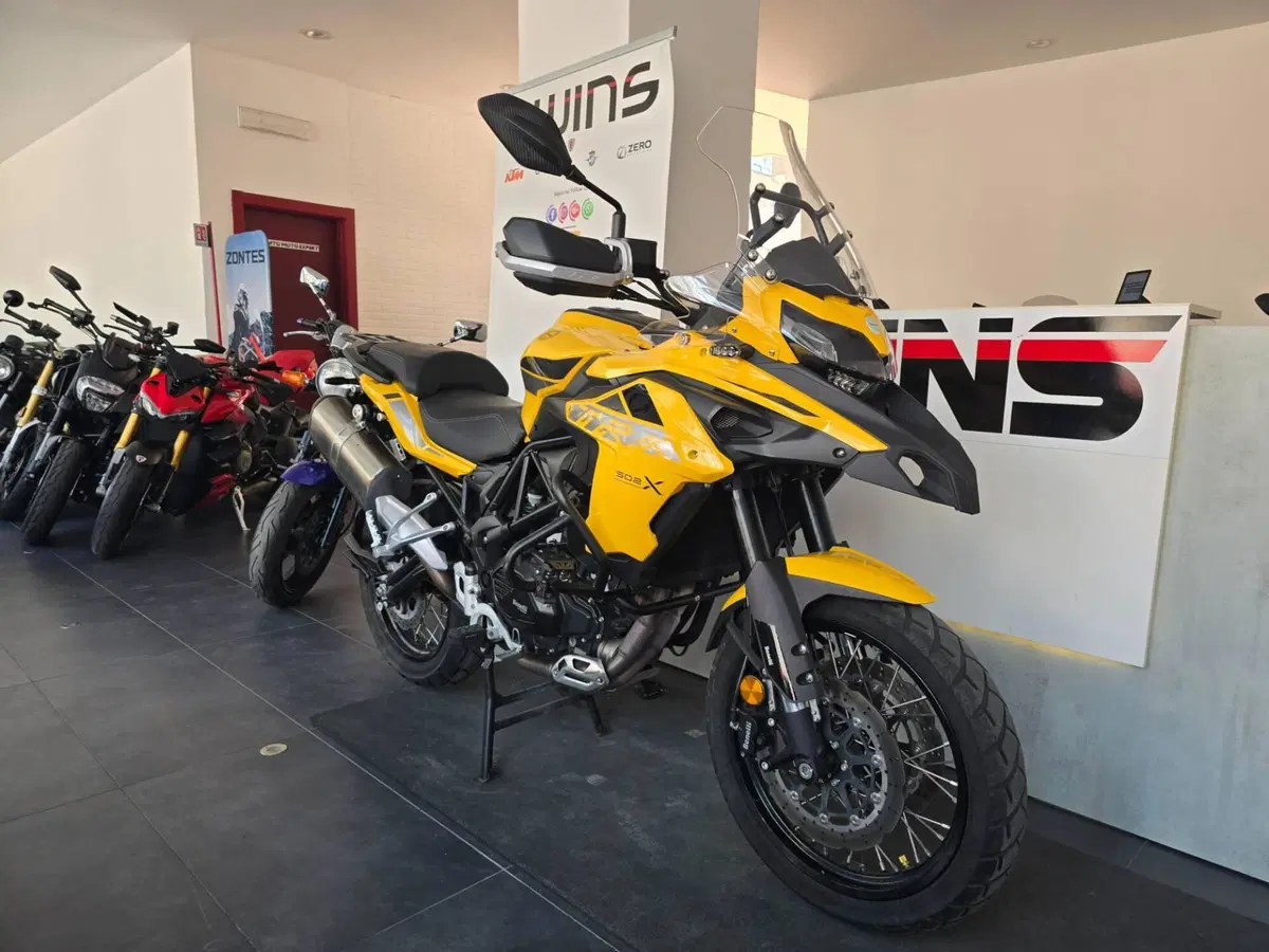 Benelli TRK 502X (2021 - 26) (2)