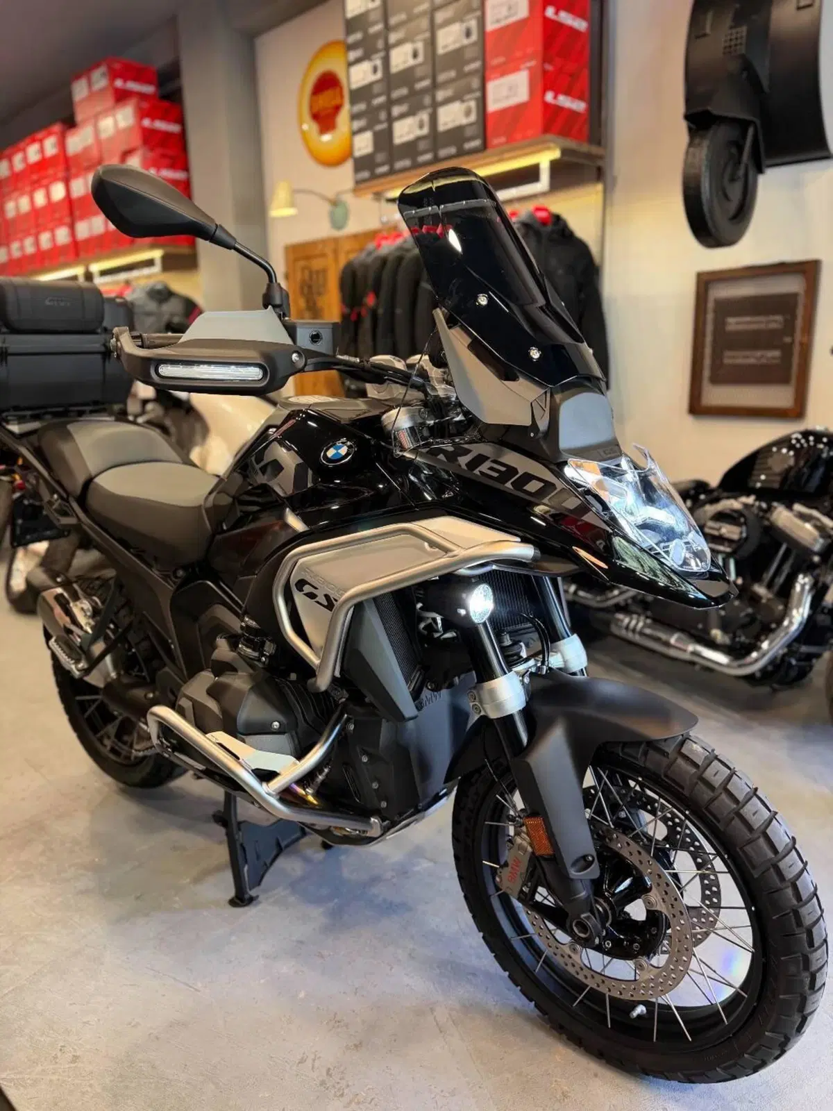 Bmw R 1300 GS Triple Black (2023 - 26) (4)