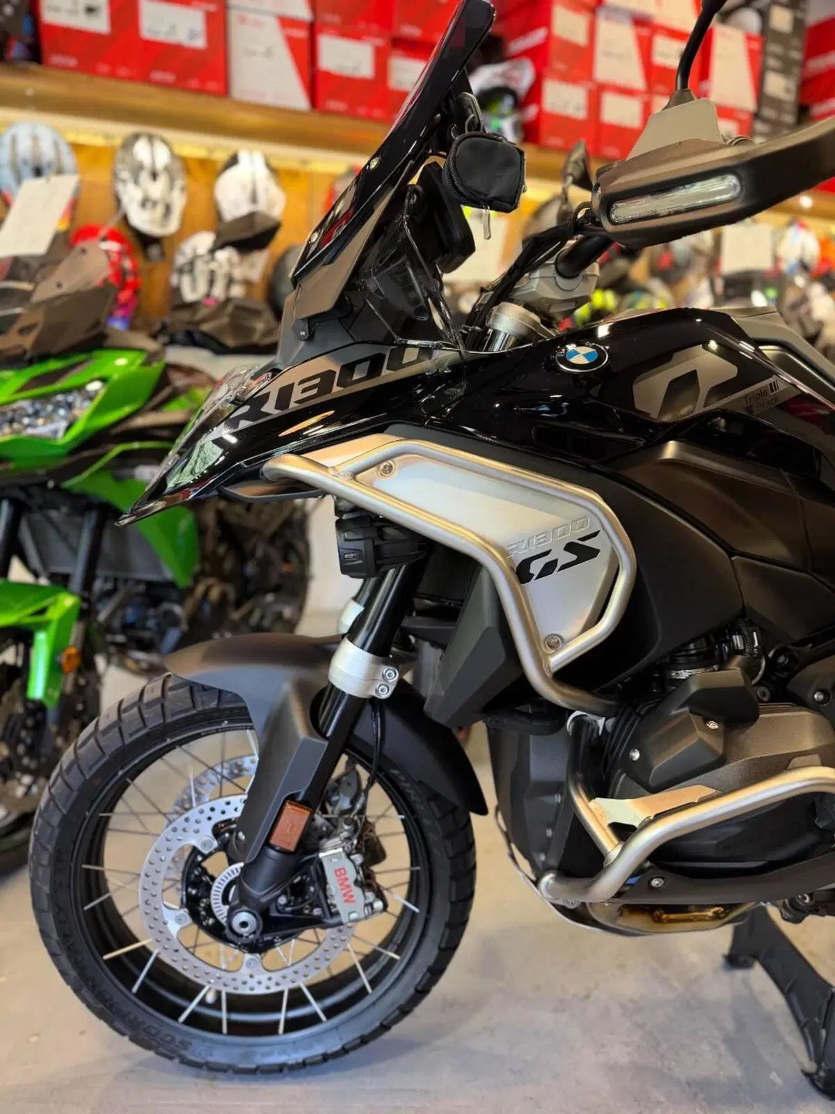 Bmw R 1300 GS Triple Black (2023 - 26) (10)