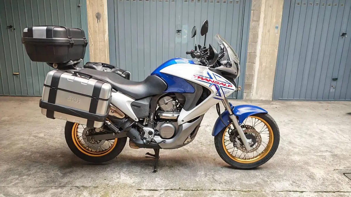 Honda Transalp XL 700 V (2007 - 2013) (2)