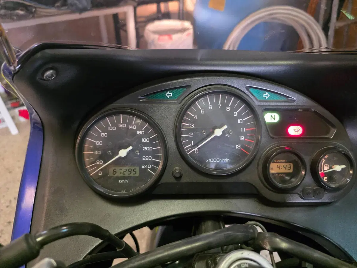 Suzuki GSX 600 F (1998- 05) (3)