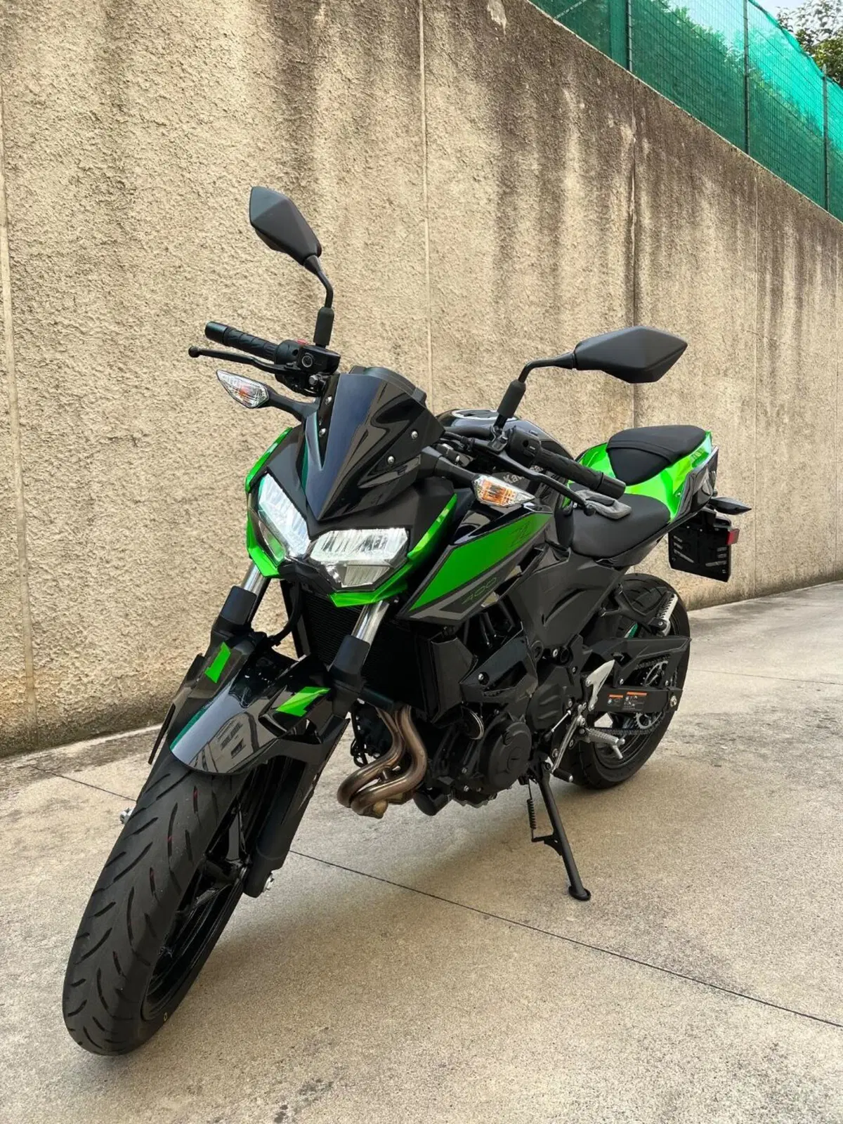 Kawasaki Z 400 (2023) (2)