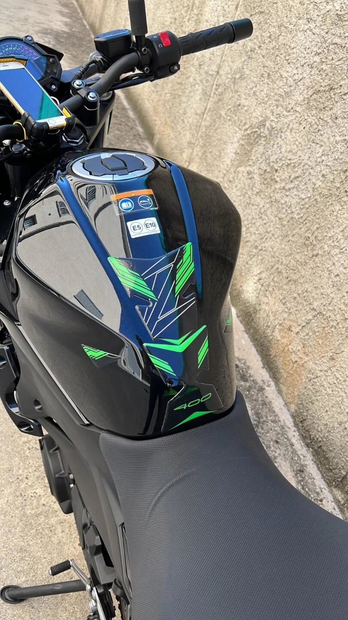 Kawasaki Z 400 (2023) (5)