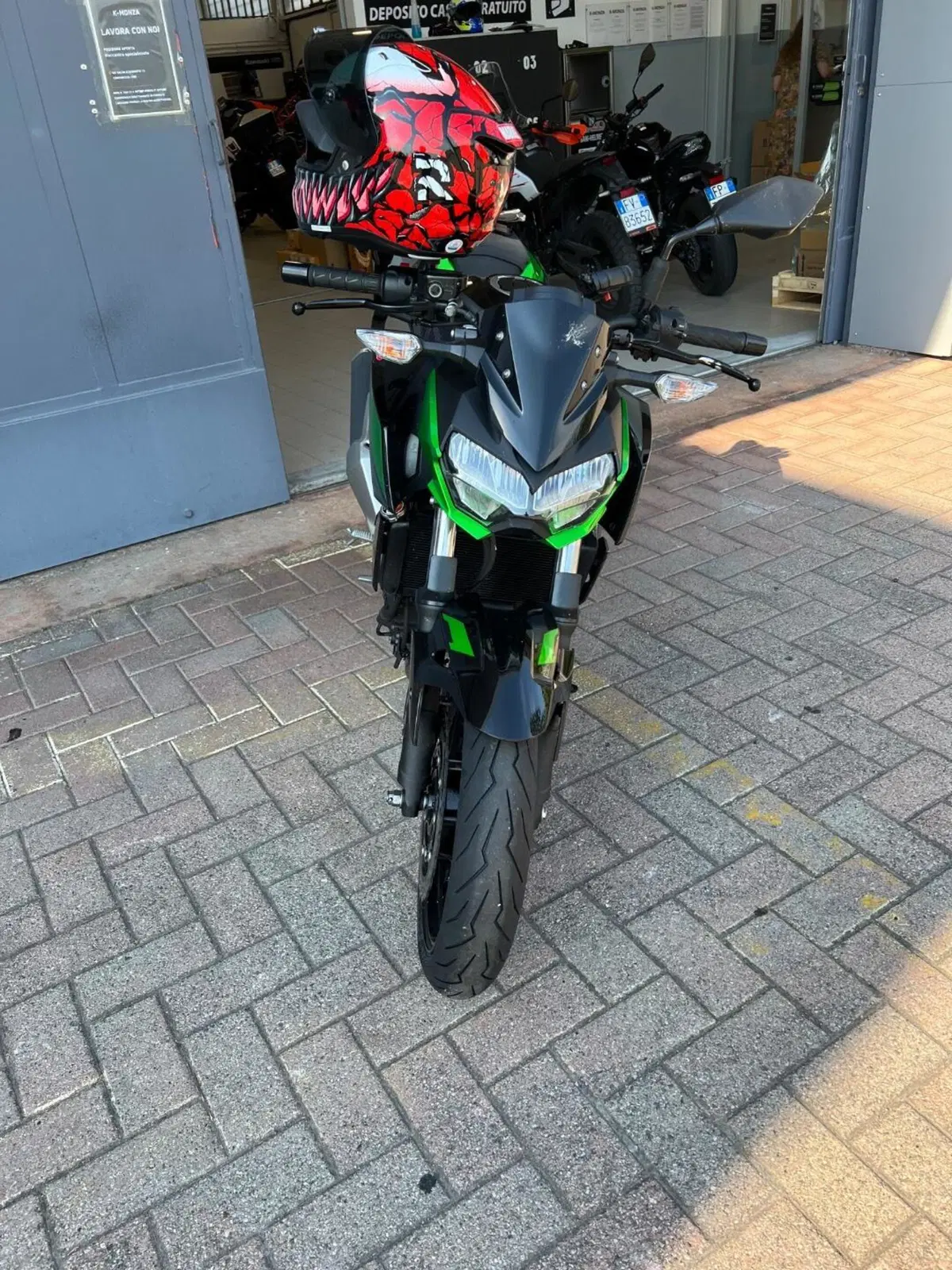 Kawasaki Z 400 (2023) (7)