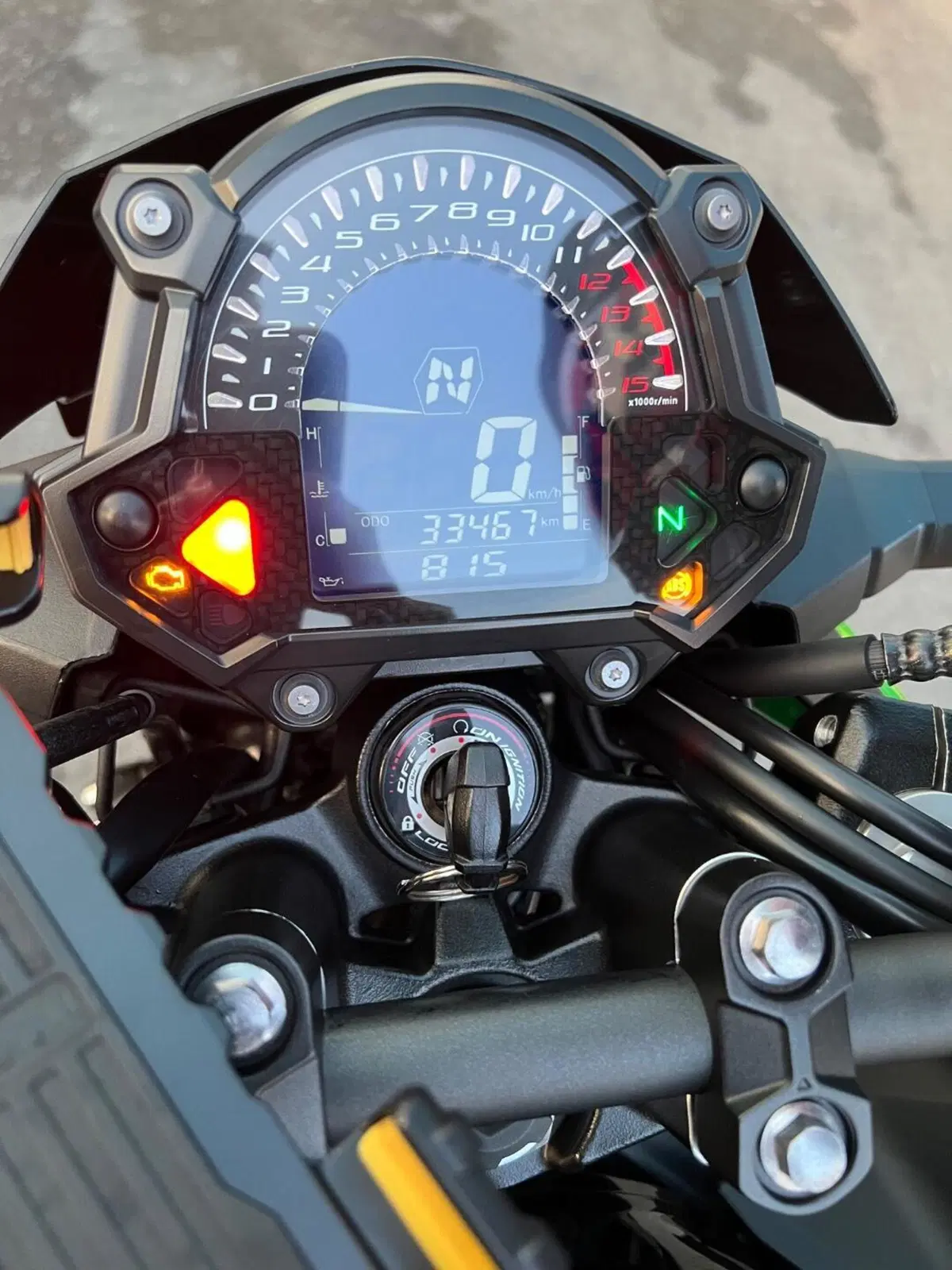 Kawasaki Z 400 (2023) (8)