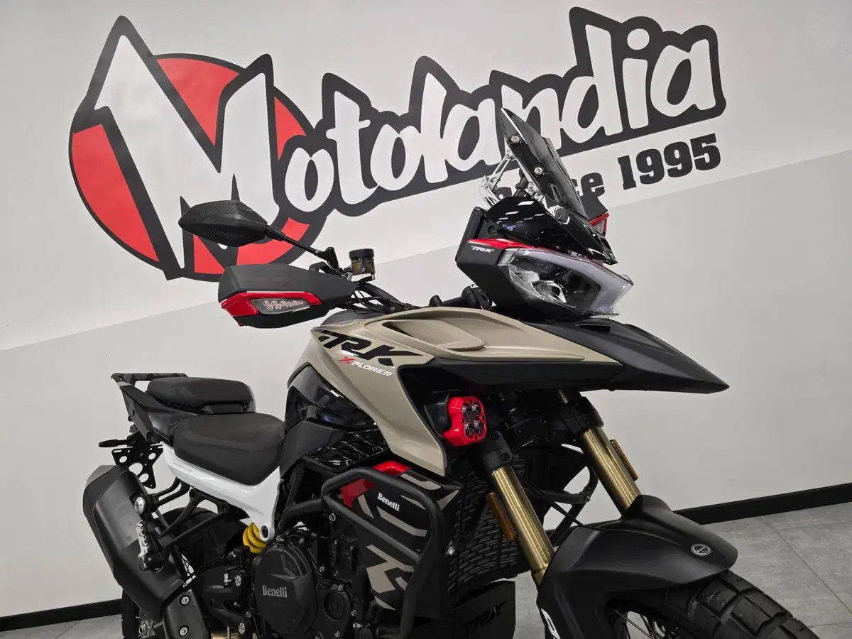 Benelli TRK 902 Xplorer (2026) (2)