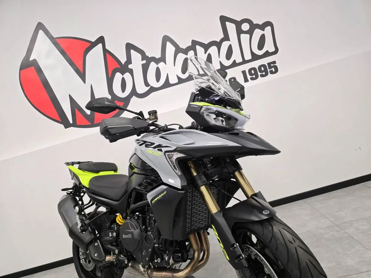 Benelli TRK 902 Stradale (2026) (2)