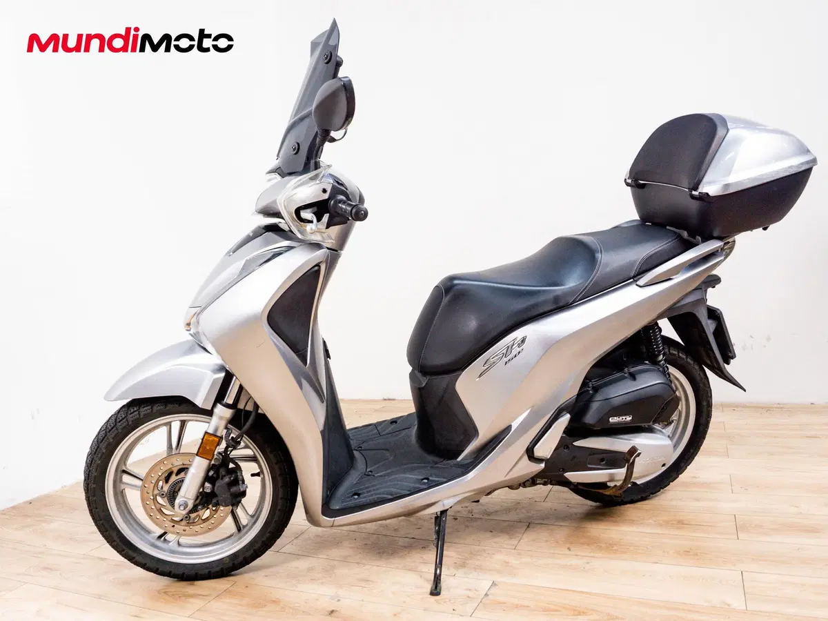 Honda SH 150i (2009 - 12) (8)