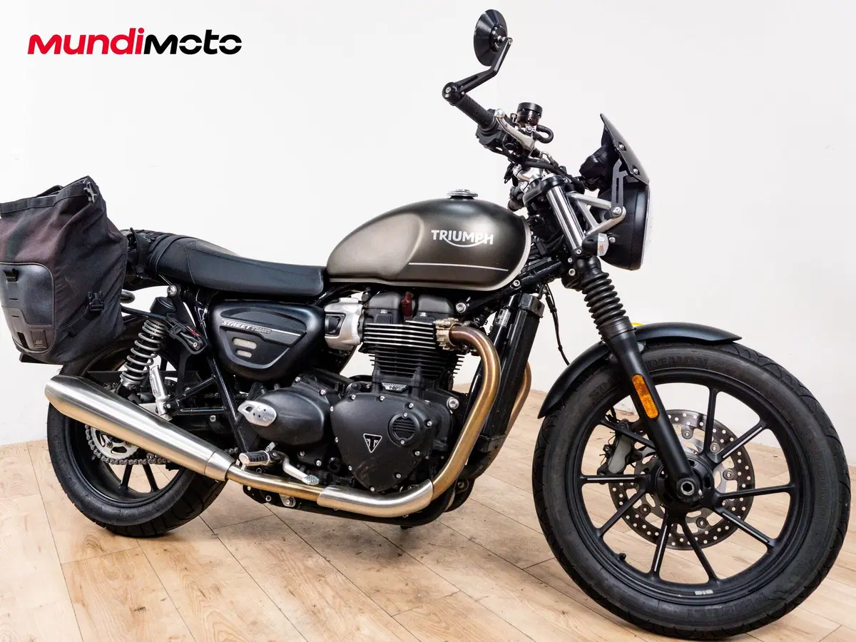 Triumph Street Twin 900 (2017 - 18) (2)