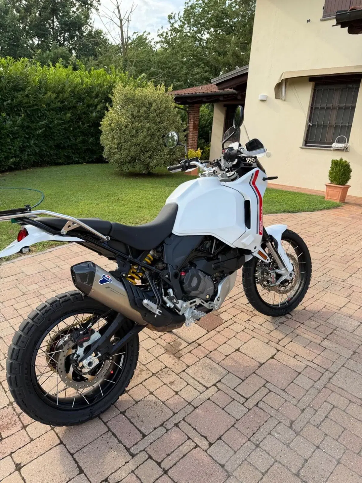 Ducati DesertX (2022 - 25) (2)