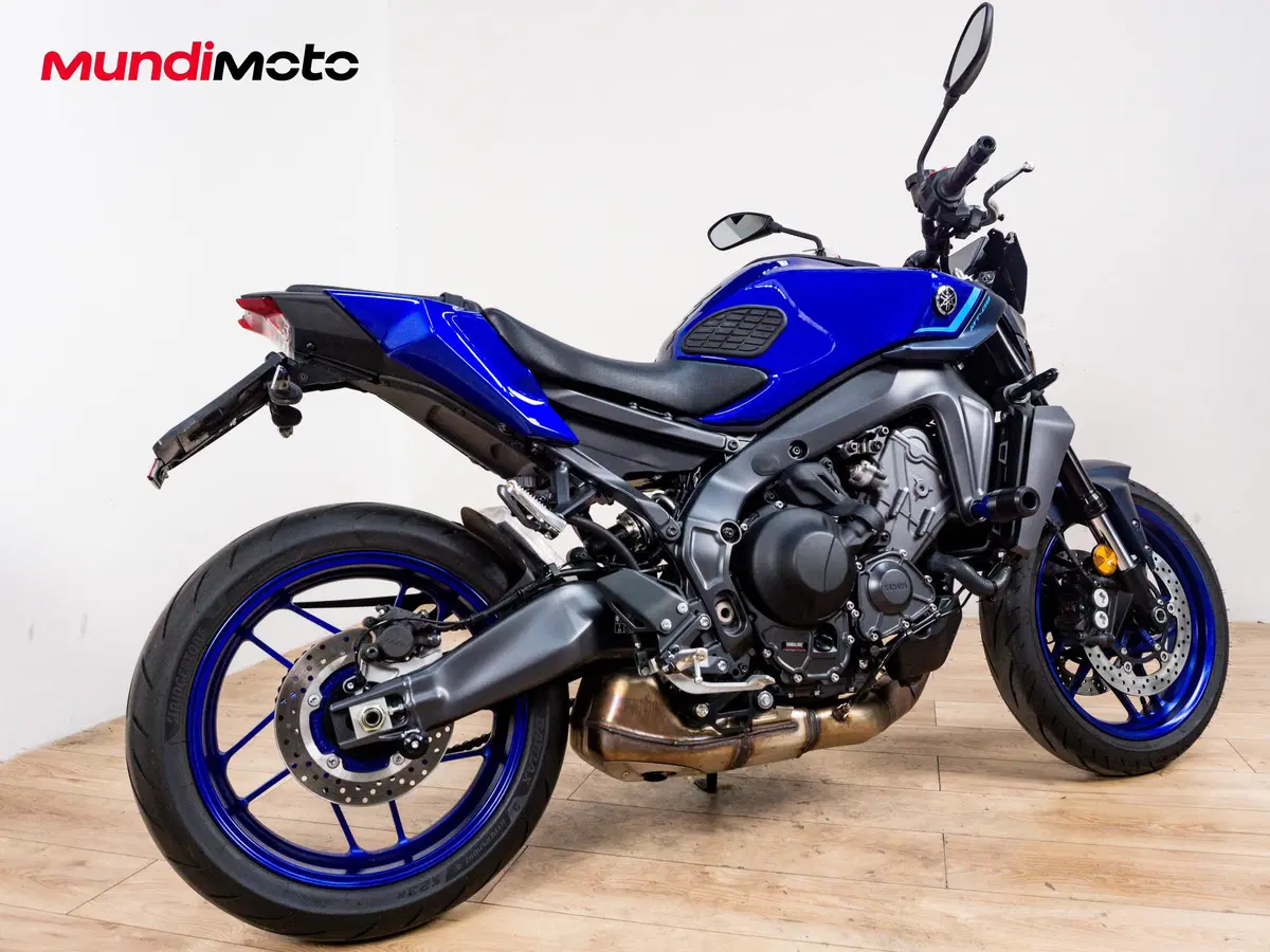 Yamaha MT-09 Y-AMT (2024 - 26) (2)