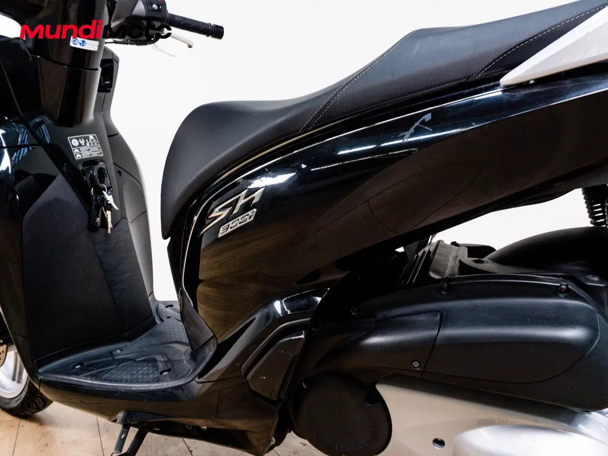 Honda SH 300 i ABS (2011 - 13) (10)