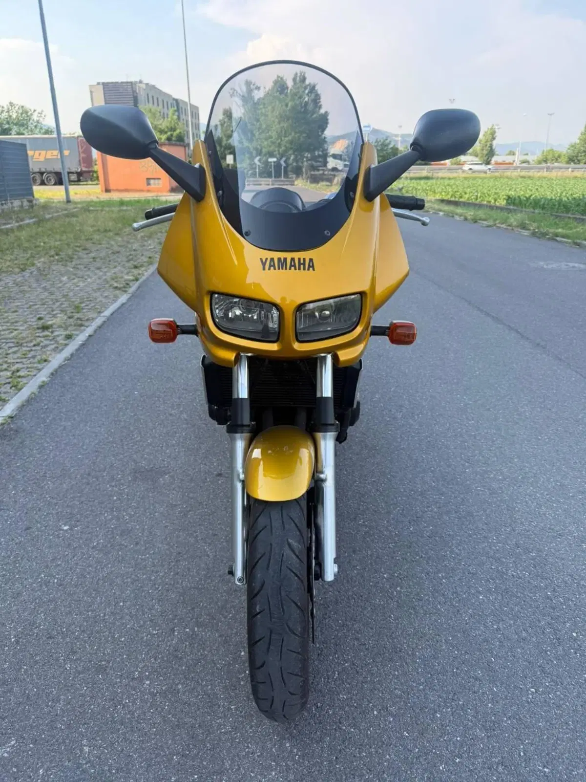 Yamaha FZS 600 Fazer (1998 - 01) (3)