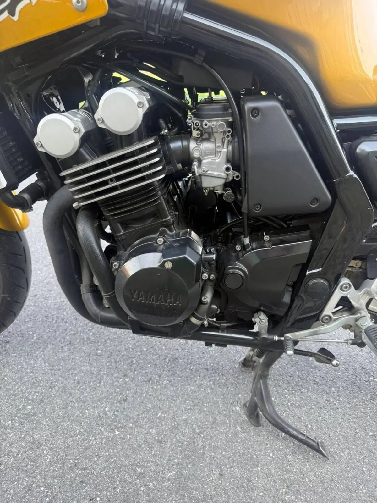 Yamaha FZS 600 Fazer (1998 - 01) (9)
