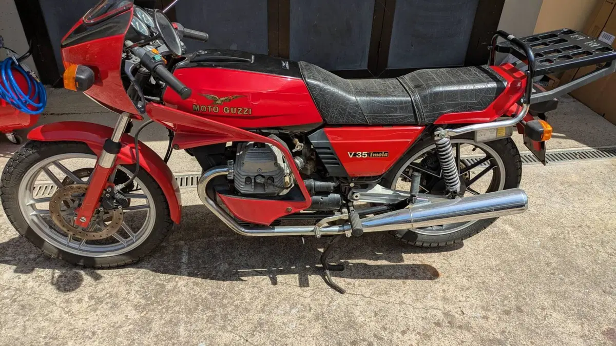 Moto Guzzi V35 Imola (4)