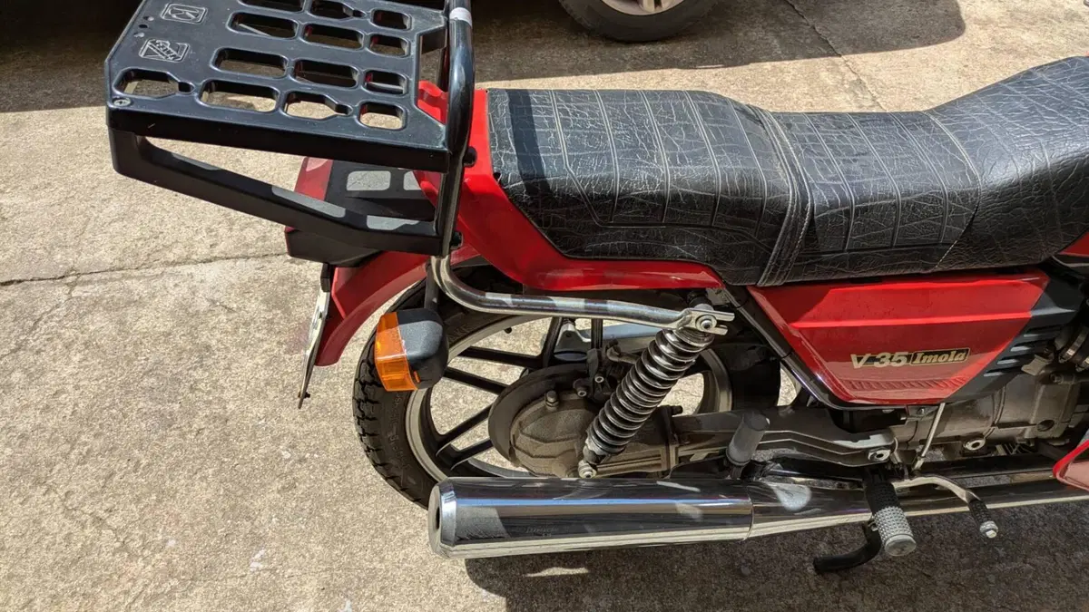 Moto Guzzi V35 Imola (5)