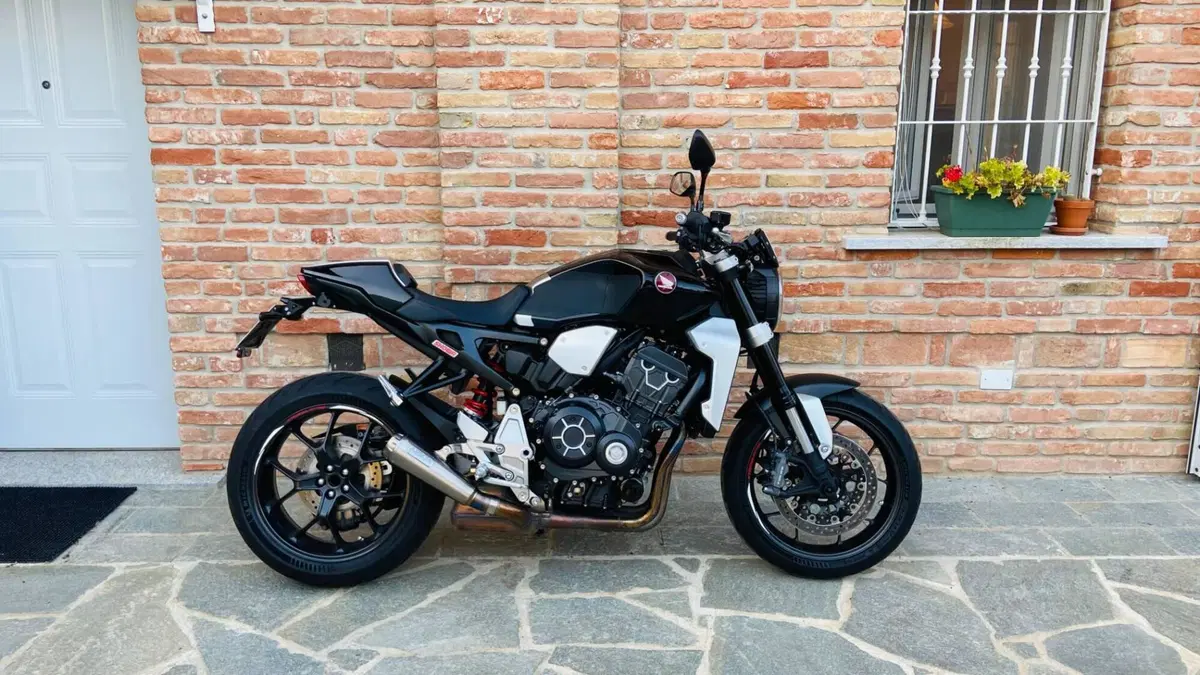 Honda CB 1000 R + Neo Sport Cafè (2019 - 20) (2)