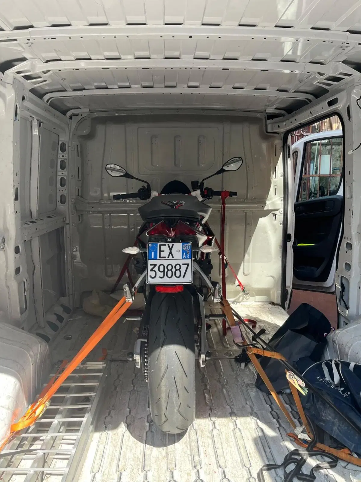 Aprilia Tuono 660 (2021 - 25) (3)