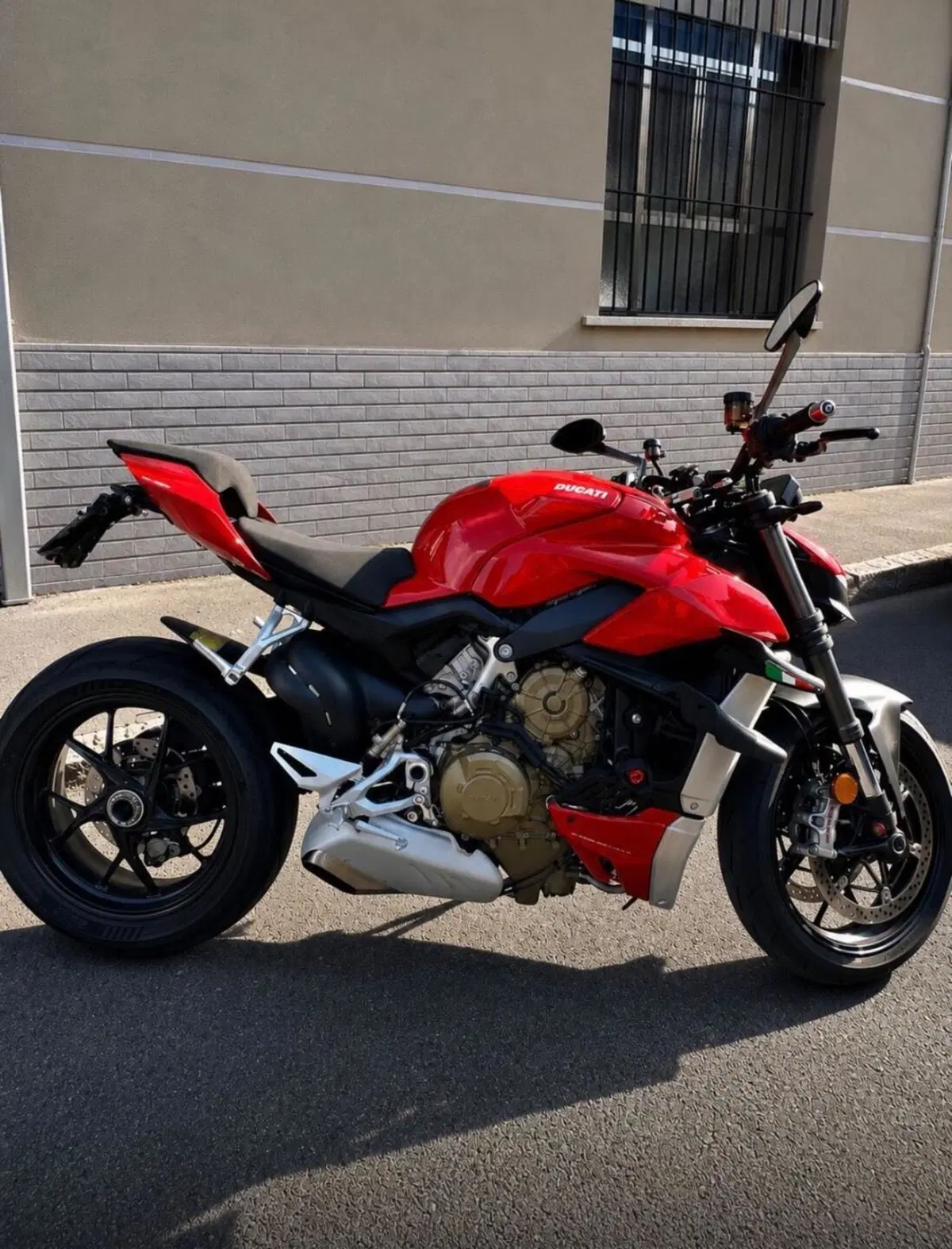 Ducati Streetfighter V4 1100 (2021 - 22) (8)