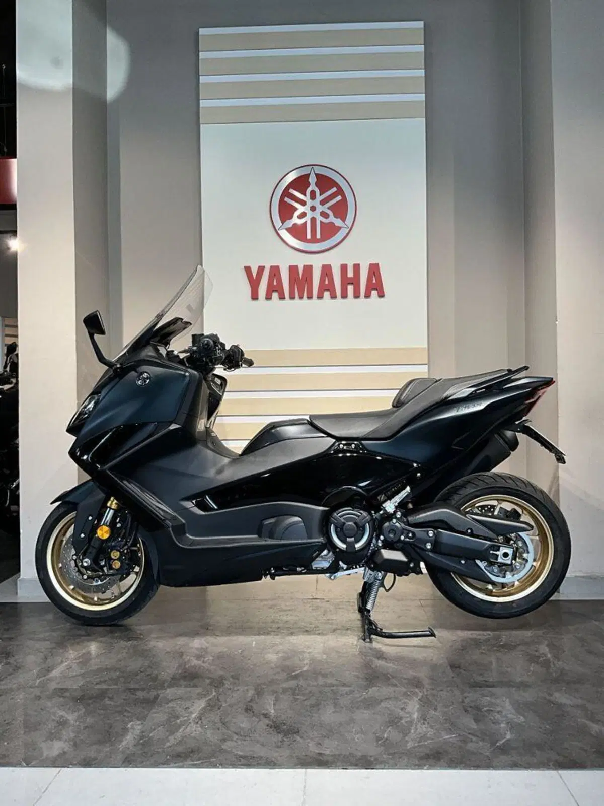 Yamaha T-Max 560 Tech Max (2022 - 24) (3)