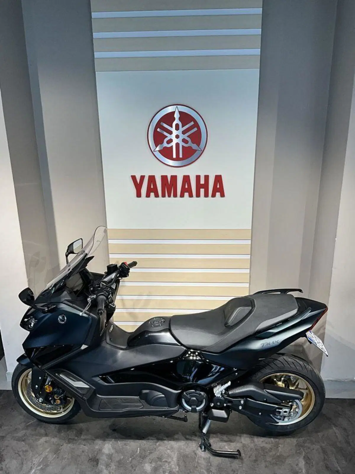 Yamaha T-Max 560 Tech Max (2022 - 24) (9)