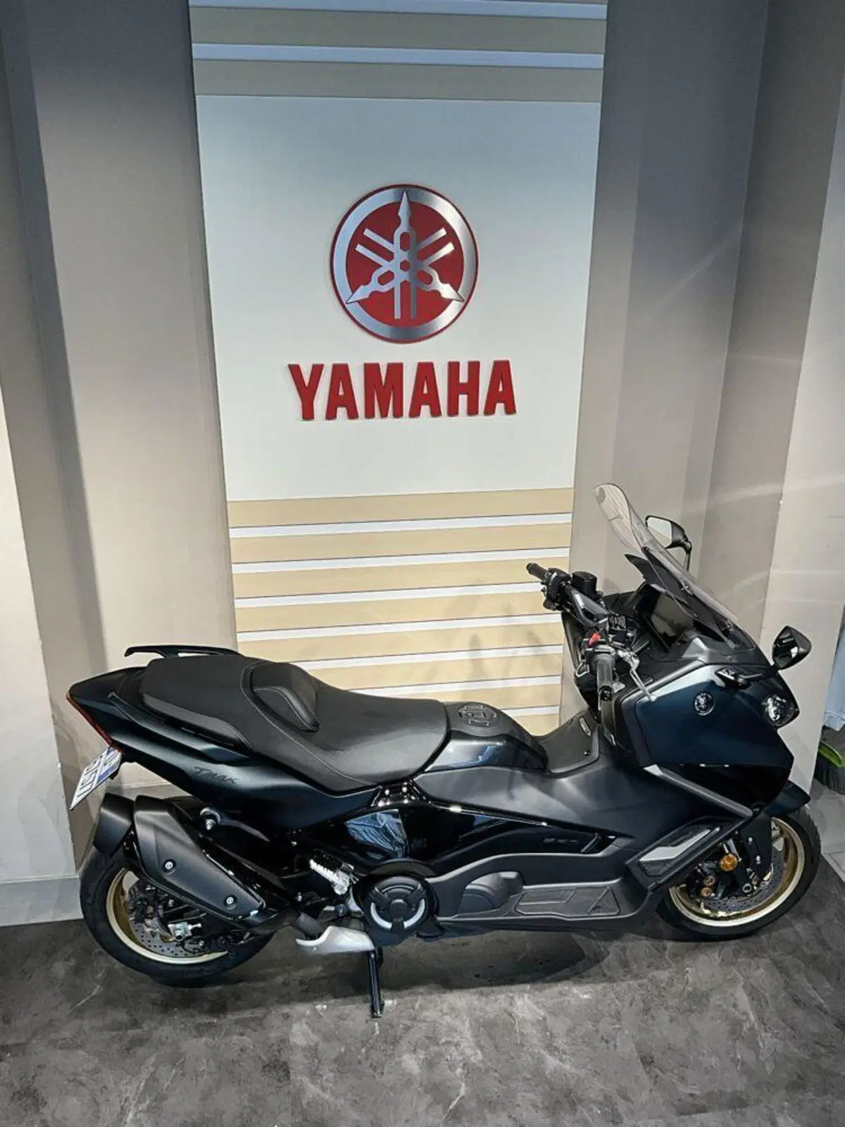 Yamaha T-Max 560 Tech Max (2022 - 24) (5)