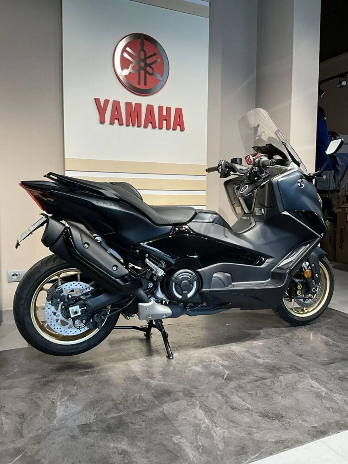 Yamaha T-Max 560 Tech Max (2022 - 24) (7)