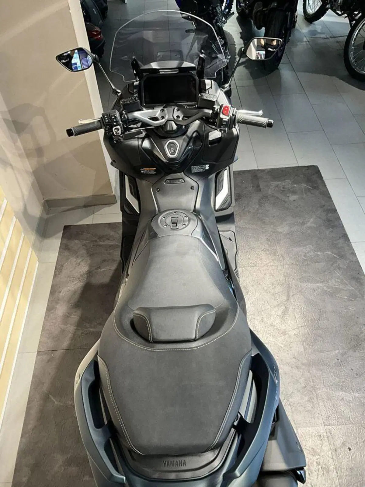 Yamaha T-Max 560 Tech Max (2022 - 24) (6)