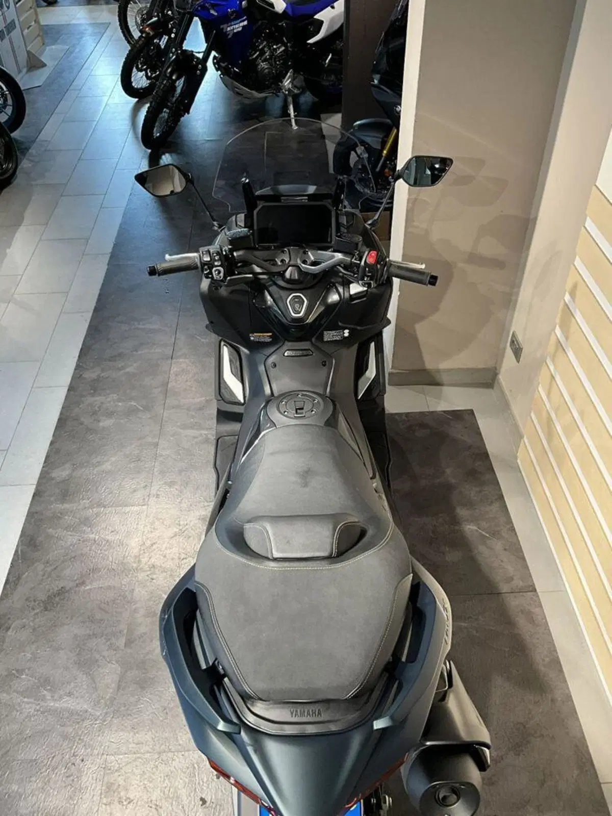 Yamaha T-Max 560 Tech Max (2022 - 24) (8)