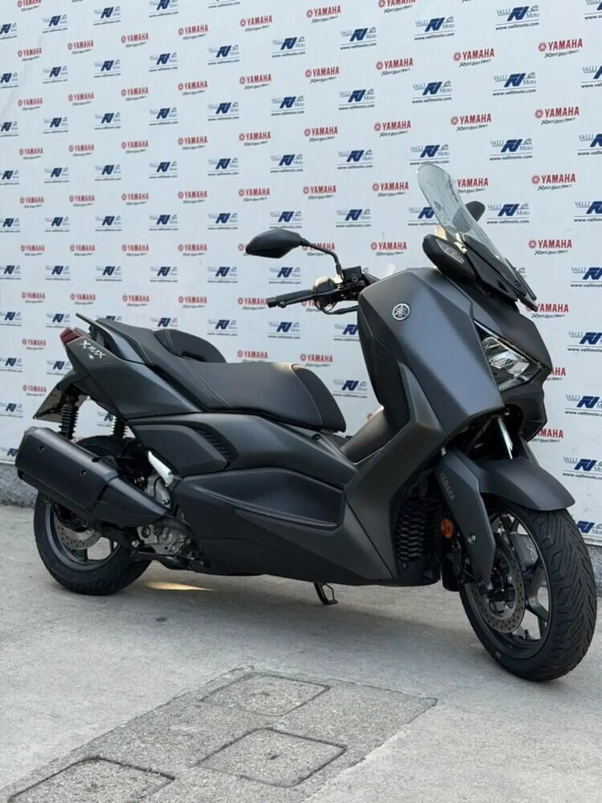Yamaha X-Max 300 (2021 - 24) (2)