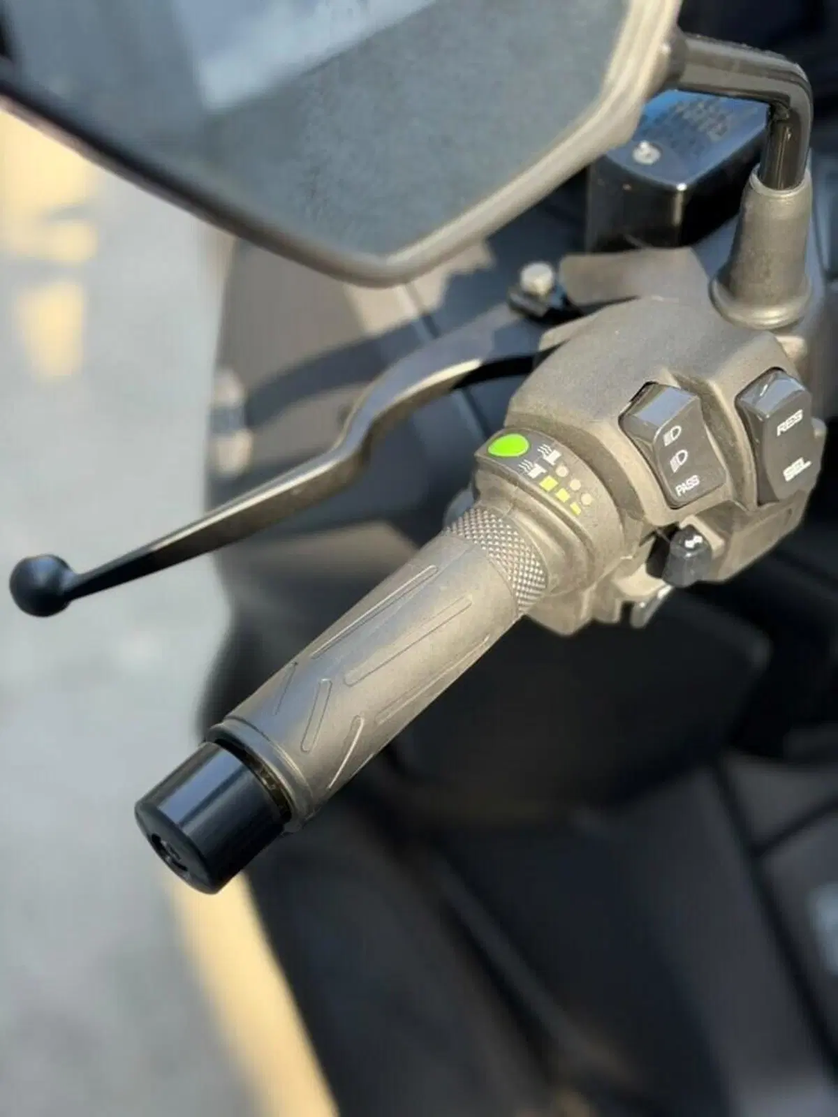 Yamaha X-Max 300 (2021 - 24) (7)