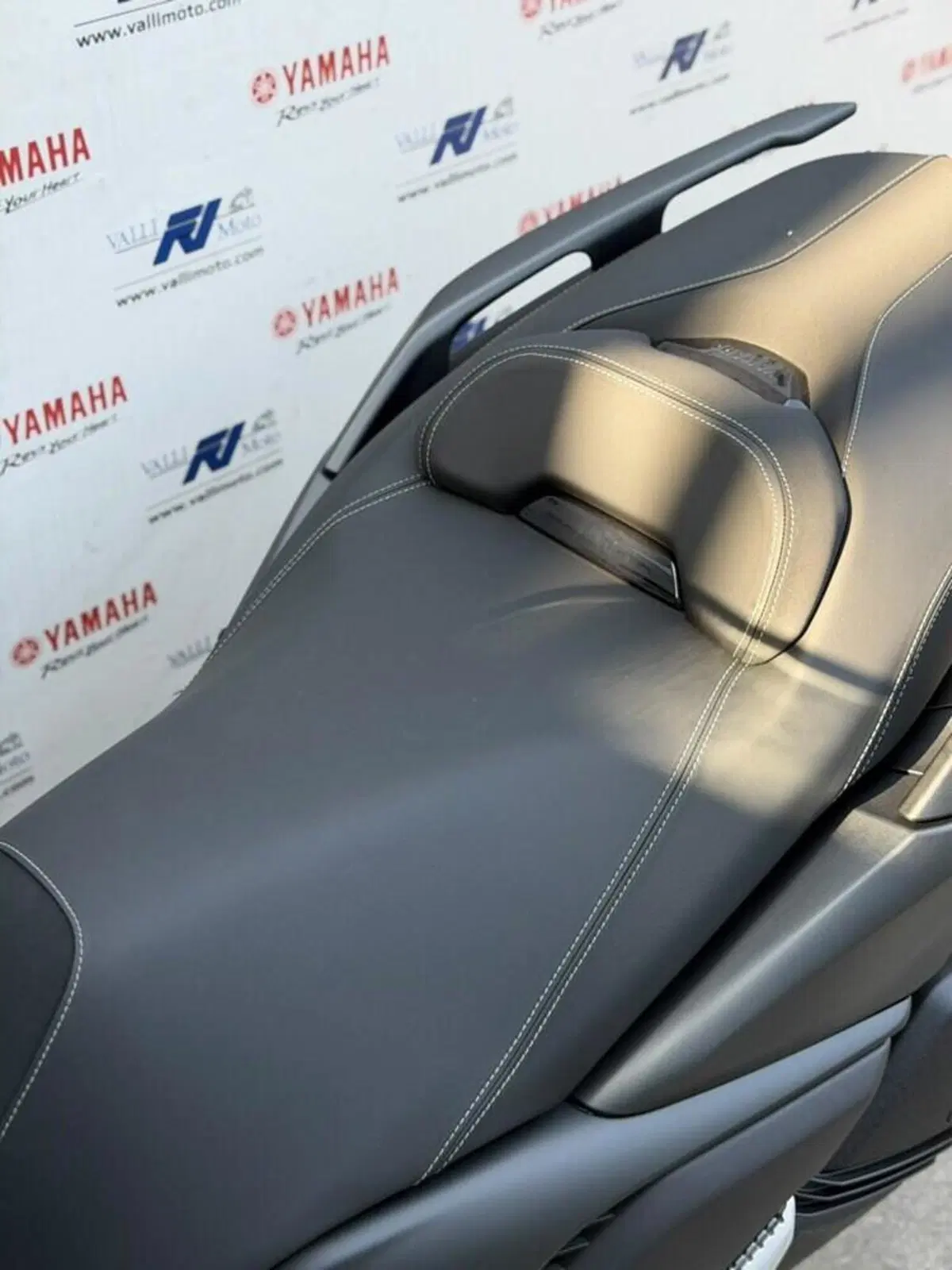 Yamaha X-Max 300 (2021 - 24) (9)